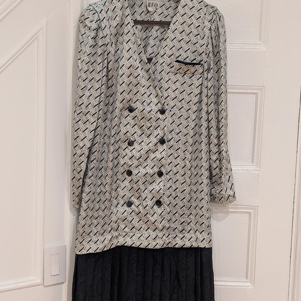 Vintage R.E.O Originals Women's Dress Long Sleeves with Pleated Skirt Size 12